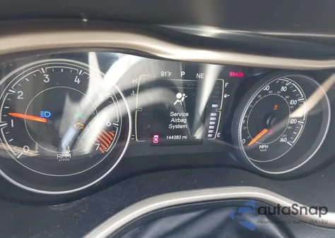 2015 Jeep Cherokee Sport из США, поврежденный, VIN 1C4PJLAB4FW730836